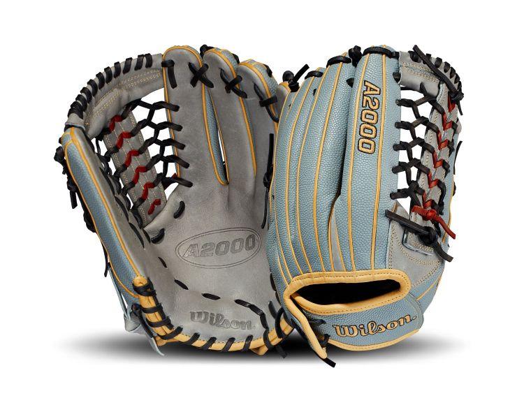 Wilson A2000 T125 12.5" Fastpitch Outfield Glove