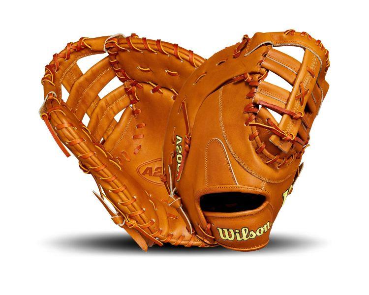 Wilson A2000 1679  first base mitt
