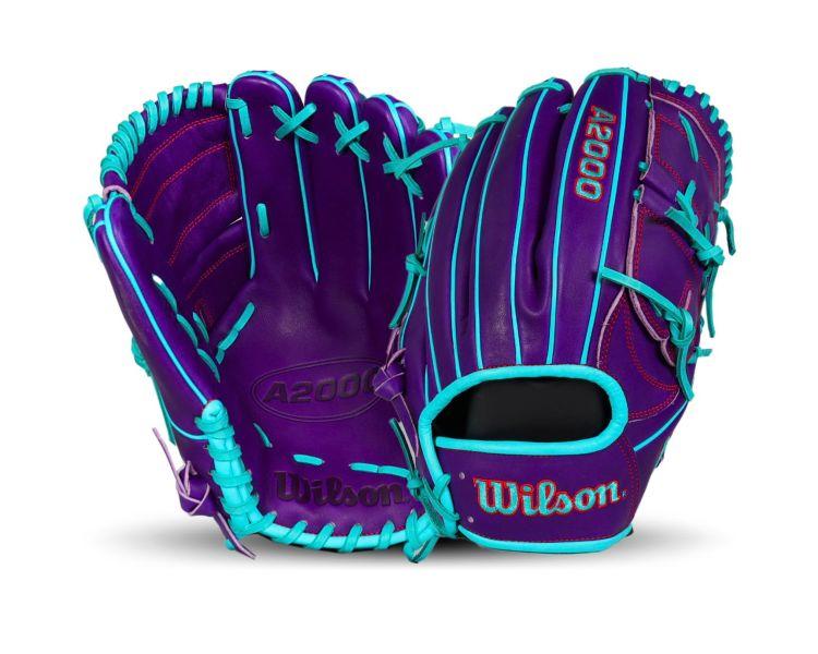 Wilson A2000 B2 Rattler 12" Pitcher's Glove